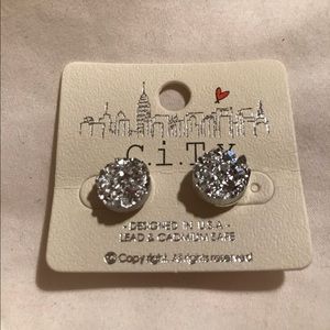 New City silver tone studded earrings